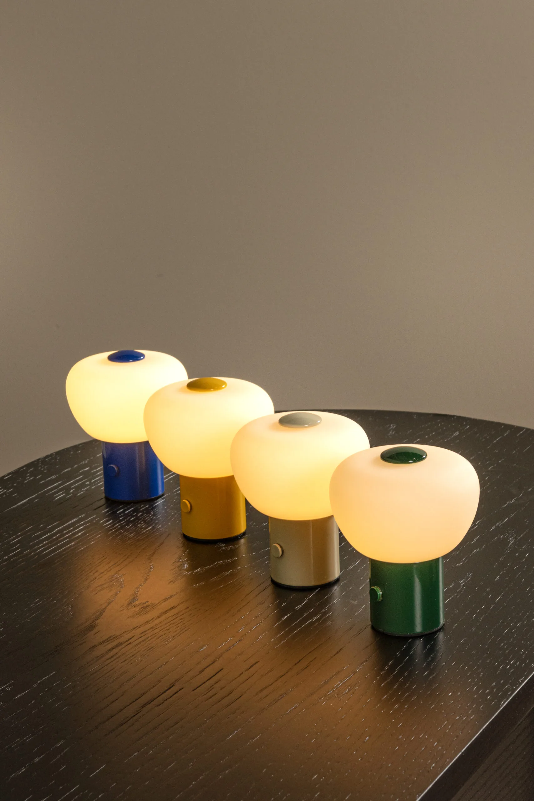 GUSTAV – Stolové lampy – Obrázok 4